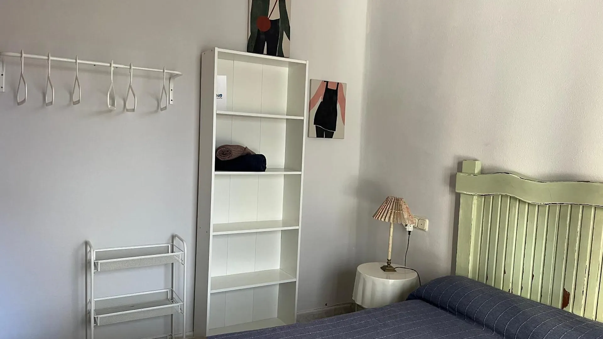 Habitacion En Calle Molino Málaga Spagna