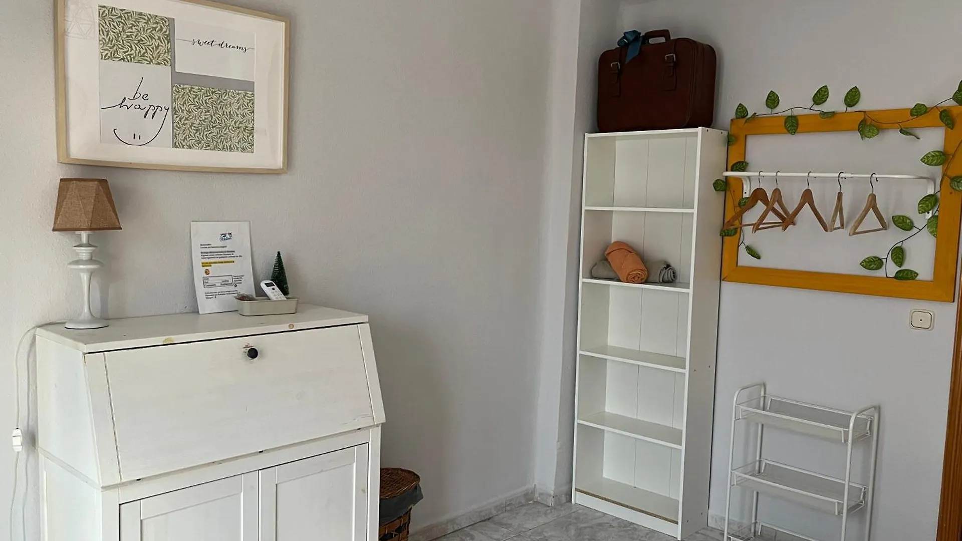 Habitacion En Calle Molino Malaga