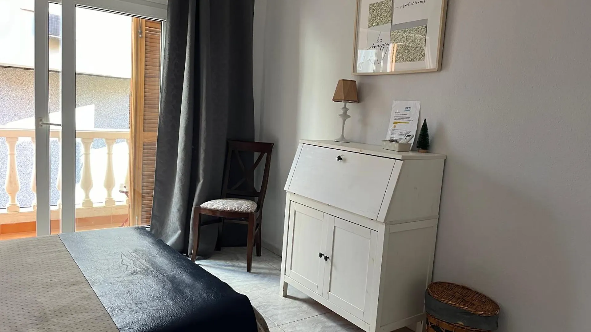 Habitacion En Calle Molino Malaga