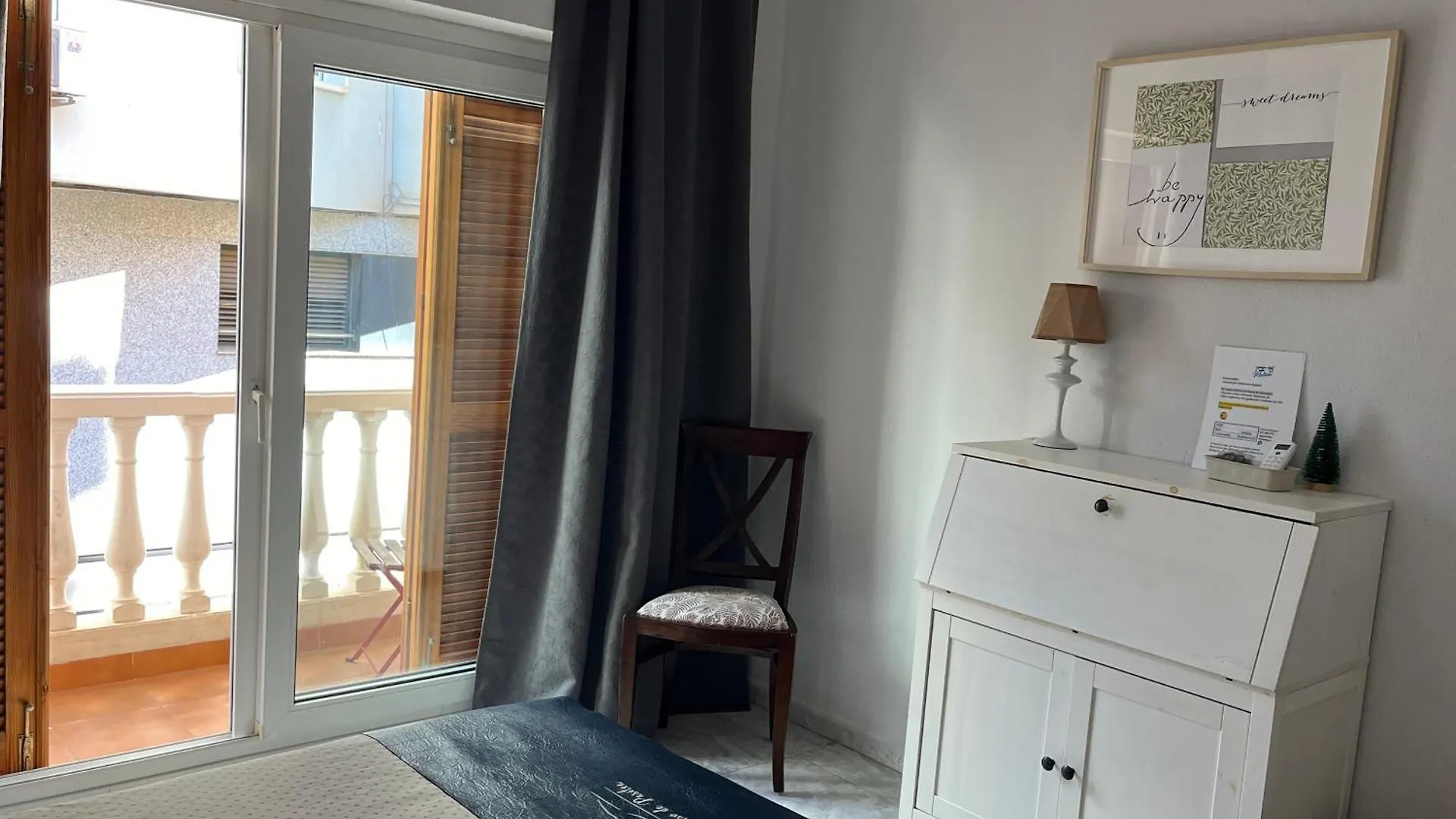 Habitacion En Calle Molino Malaga