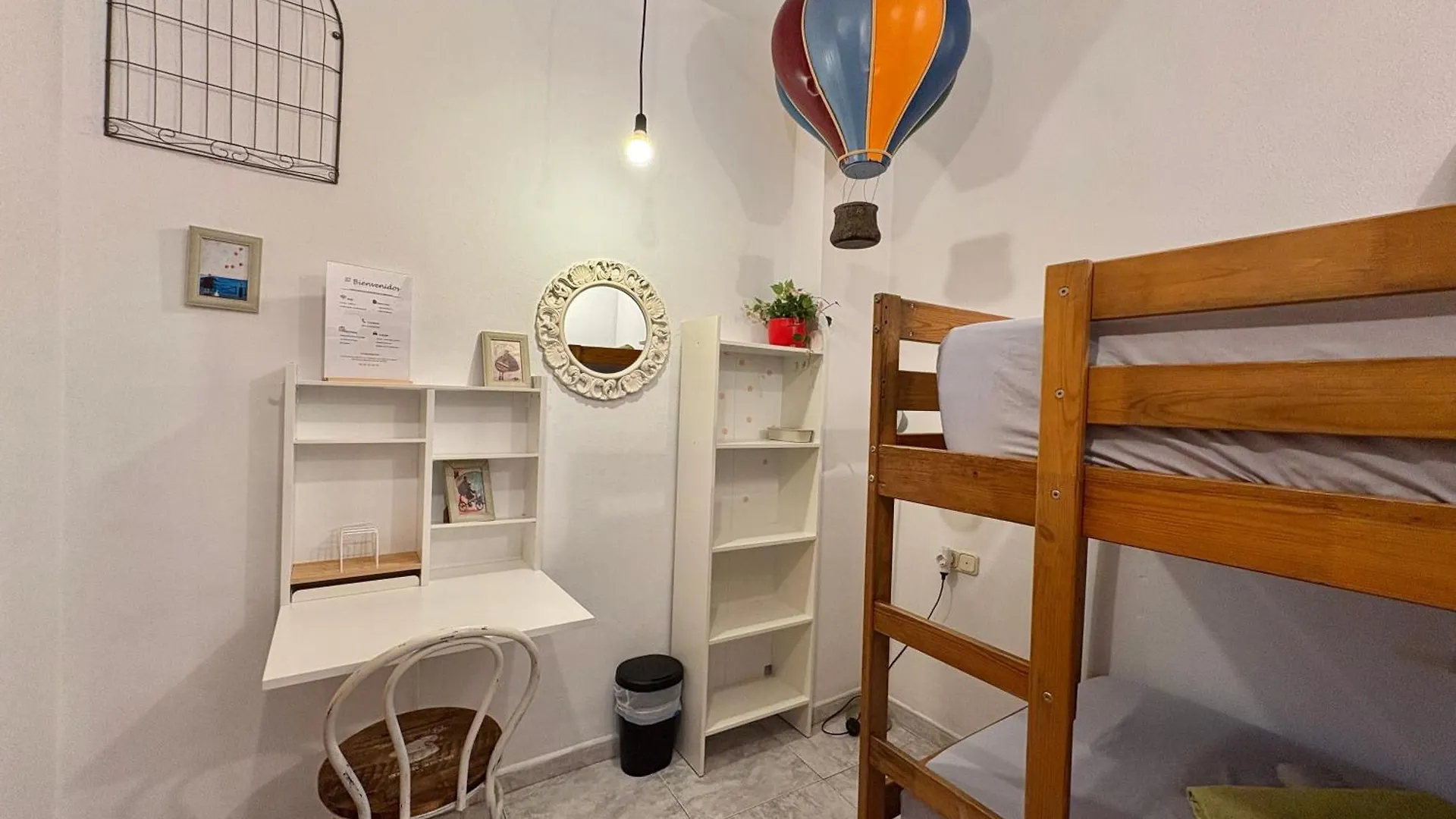 Habitacion En Calle Molino Malaga 0*,  Hiszpania